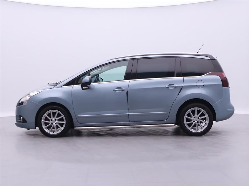Peugeot 5008 2,0 HDI 110kW CZ Panorama - fotka 4 z 34