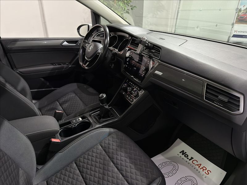 Volkswagen Touran 1,6   TDI JOIN ACC PANORAMA - fotka 18 z 31