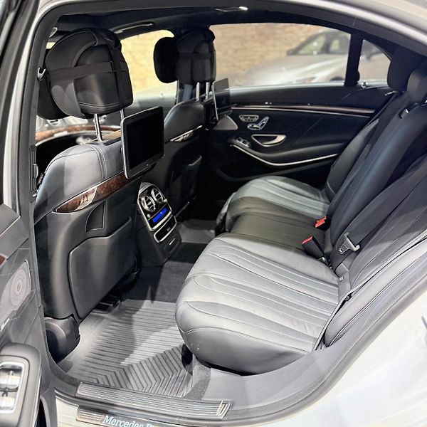 Mercedes-Benz Třídy S (2019) S 560L - fotka 19 z 32