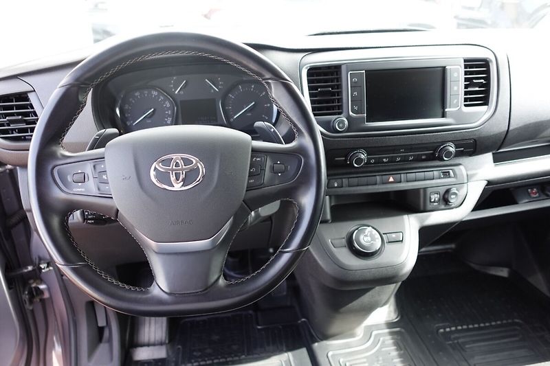 Toyota ProAce 2.0D-4D 180 8AT L2 CrewCab Mul - fotka 15 z 30