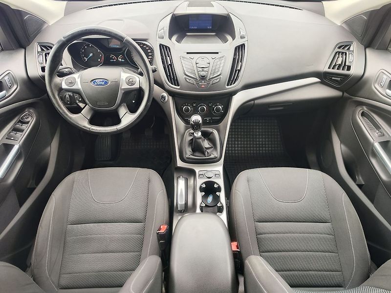 Ford Kuga 1.5 EB/110kW Sync Edition - fotka 11 z 28