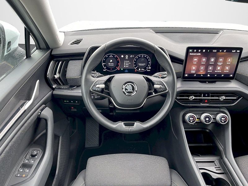 Škoda Kodiaq (2024) 2.0 TDI 142 kW Selection 4x4 D - fotka 6 z 35