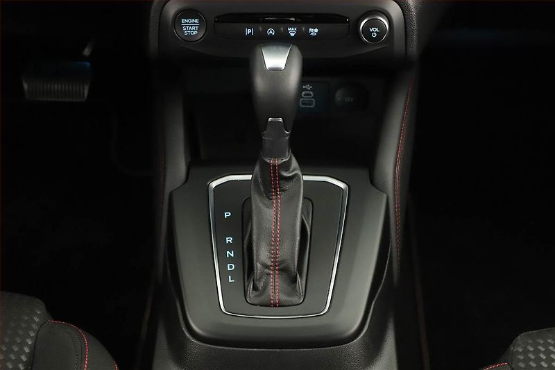 Ford Focus (2024) ST-Line 1.0 MHEV - fotka 10 z 14