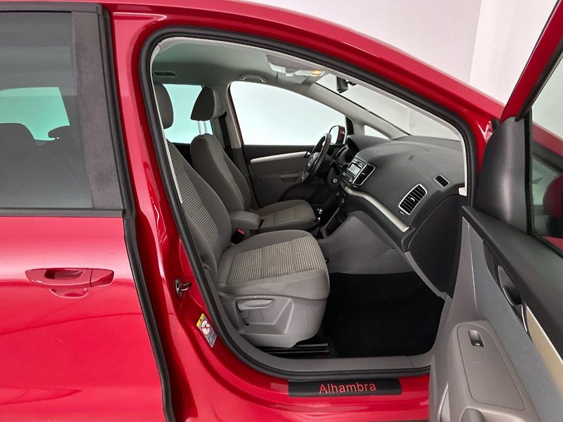 Seat Alhambra Style, 7 míst - fotka 9 z 31