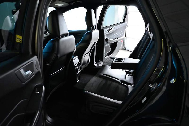 Ford Kuga (2022) 2.0 ST-LINE X LED ACC BO Tažné - fotka 9 z 46