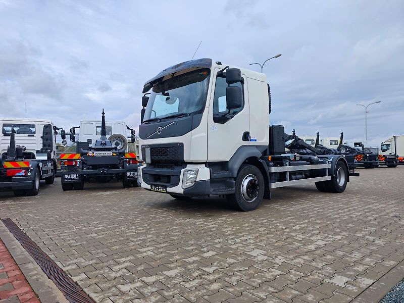 Volvo FL 14 t, nová 8t hákový nosič  - fotka 5 z 32