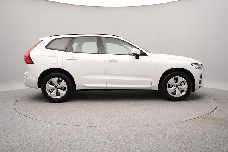 Volvo XC60 (2026)  B5 AWD AUT CORE - fotka 13 z 20