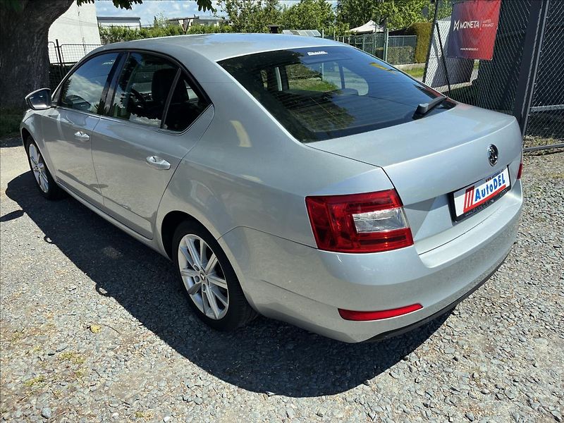 Škoda Octavia 1,4 TSi 103 kw Elegance  Xenon - fotka 3 z 46