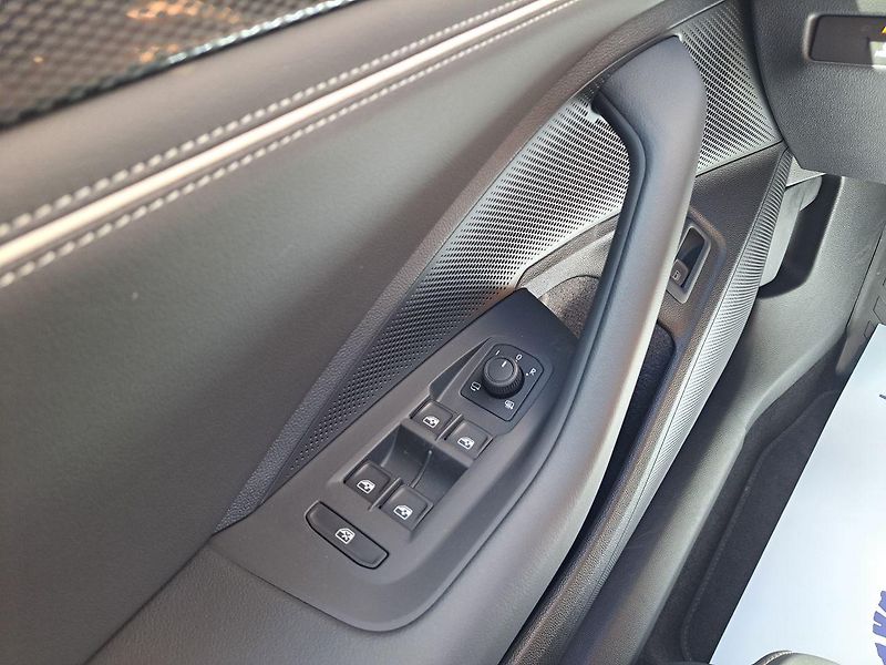 Volkswagen Passat (2025) 1.5 TSI Business REZERVACE - fotka 18 z 31