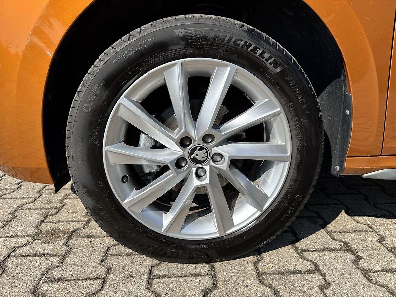 Škoda Kamiq (2025) 1.0 TSI DSG Top Selection - fotka 27 z 31