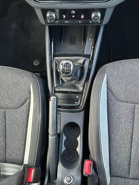Škoda Kamiq (2023) 1.5 TSI 110kW TAŽNÉ - fotka 26 z 29