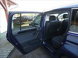 Volkswagen Touran 2,0 TDi 110kW HIGHLINE, 7.míst - náhled 25