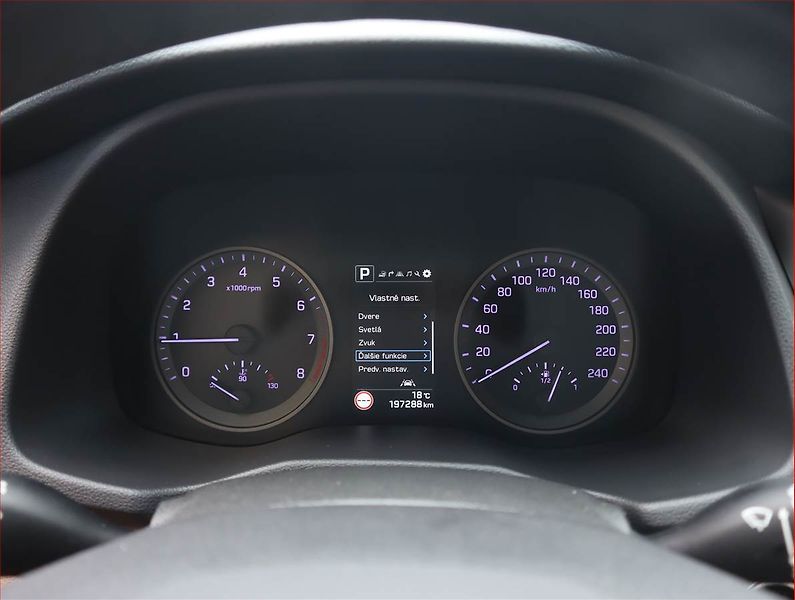 Hyundai Tucson (2018) 1.6 T-GDI, 4X4, Automat - fotka 11 z 19