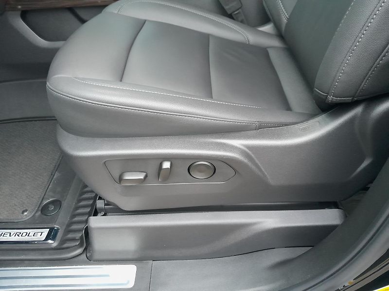 Chevrolet Silverado (2026) 6,2 V8 Trail Boss Z71 - fotka 26 z 45