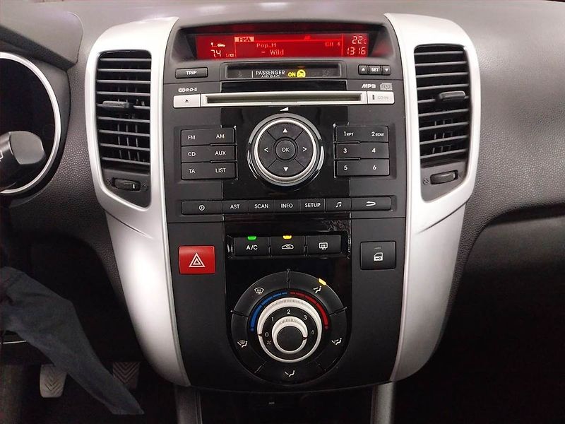 Kia Venga (2011) 1.4 CVVT, po STK, dobrý stav - fotka 13 z 14
