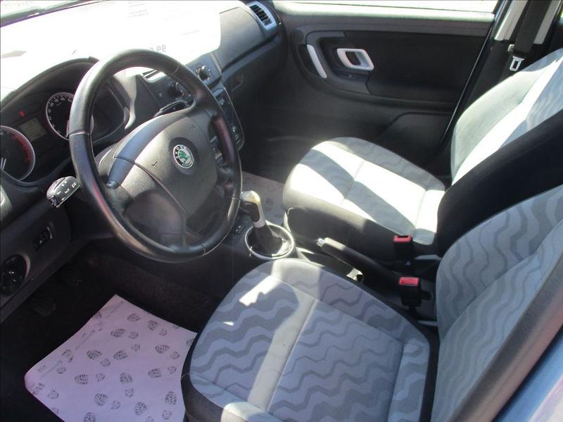 Škoda Fabia 1,4 i 16v, klima, serv.kniha, - fotka 16 z 38