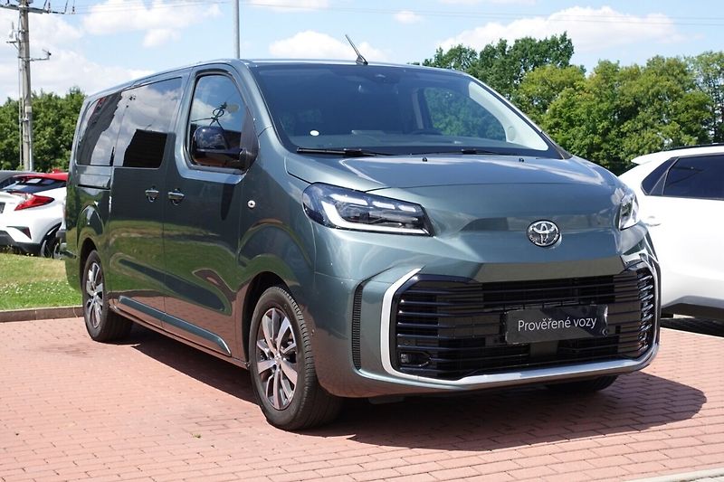 Toyota ProAce Verso 2.0 Diesel 144 6 MT 5D L2 Fami - fotka 3 z 33