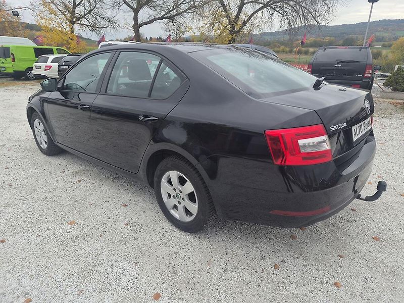 Škoda Octavia 1,4 - fotka 6 z 14