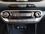 Hyundai i30 (2025) 1.0T-GDi 74kW Comfort AT - náhled 17
