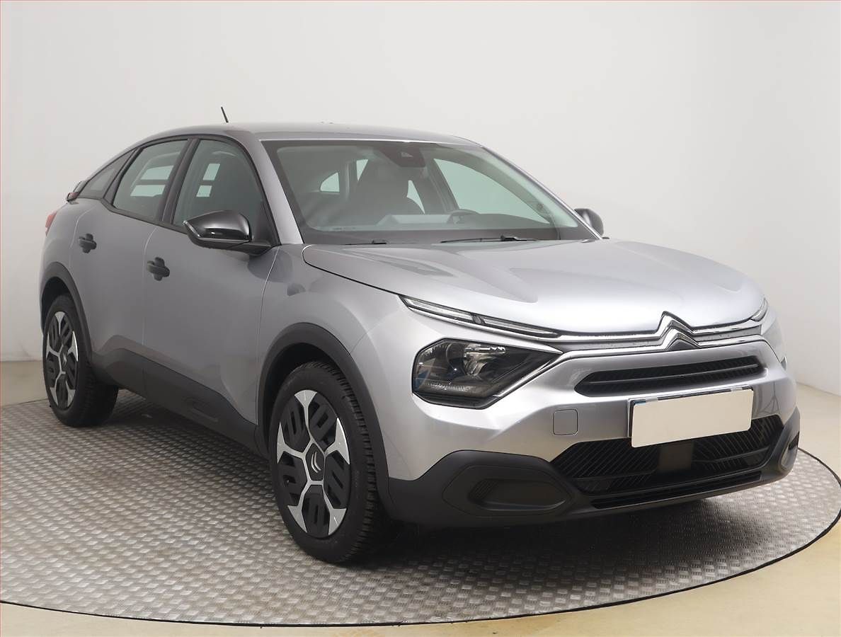 Citroën C4 1.2 PureTech, ČR,1.maj