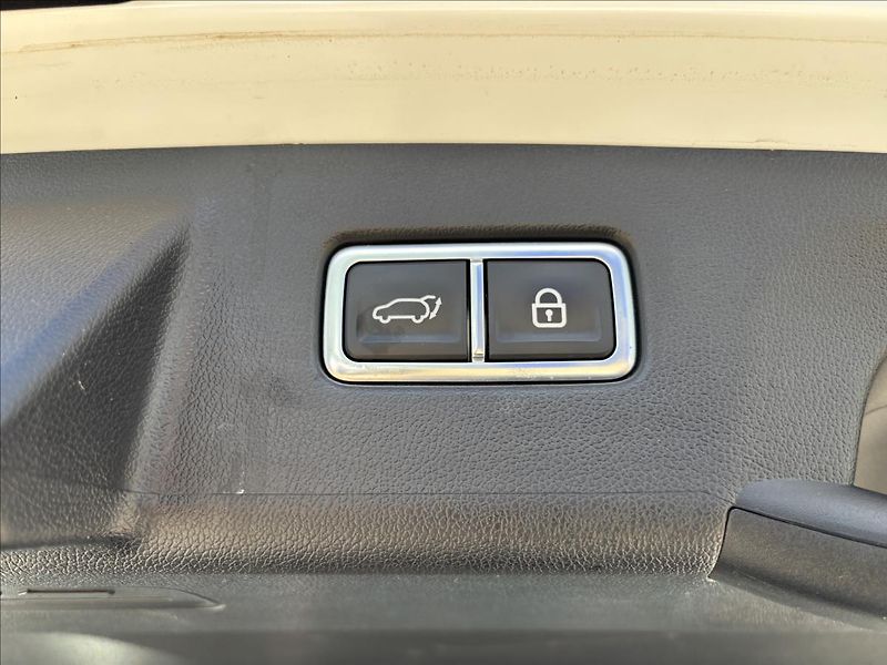 Kia Sorento 2,2 CRDi SCR 4x4 142kW Top - fotka 11 z 53