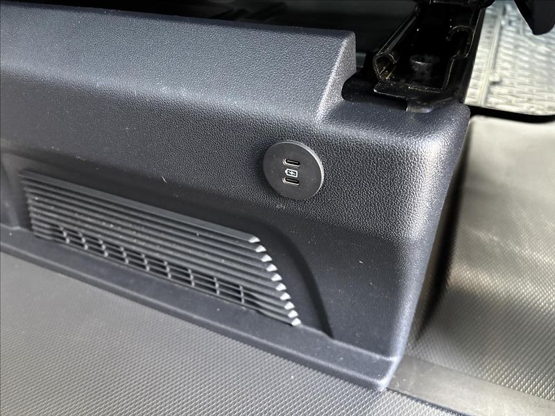 Ford Transit Custom 2,0 EcoBlue 100kW Trend L2 - fotka 20 z 43