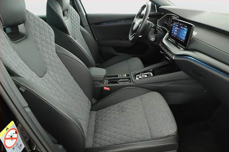 Škoda Octavia (2025) 2.0 TSI, SPORTLINE, AUTOMAT - fotka 7 z 21
