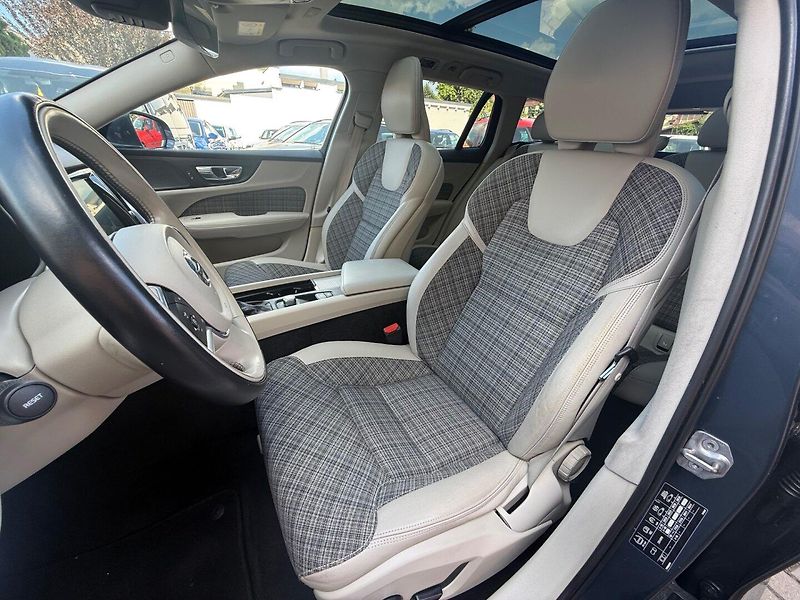 Volvo V60 (2018) D4 Momentum - Automat - 140 kW - fotka 12 z 28