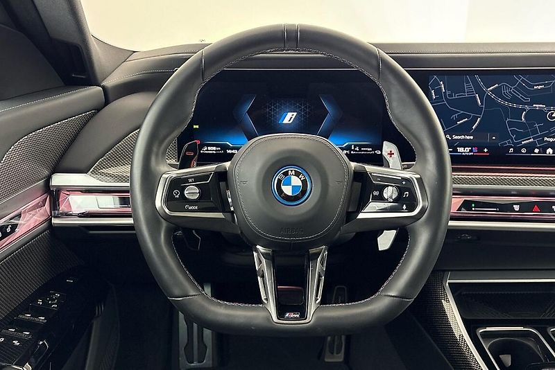BMW Řada 7 řady 7 | M760e xDrive - fotka 22 z 27