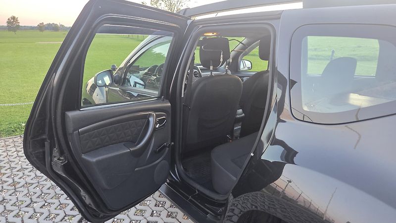 Dacia Duster (2013) 77 kW 1.6 16V 4x4 CZ, tazne - fotka 14 z 29