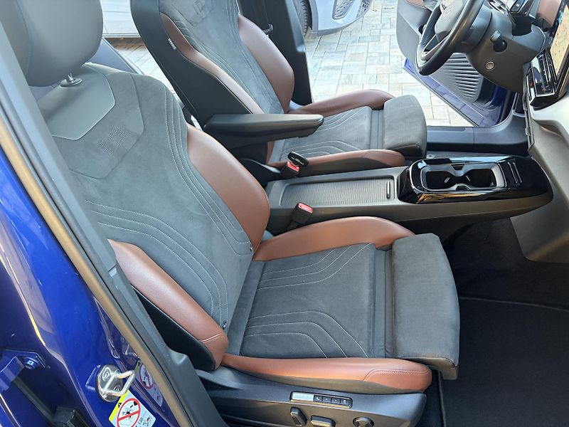 Volkswagen ID.4 (2021) PRO 77kwh, Matrix, tažné - fotka 13 z 17