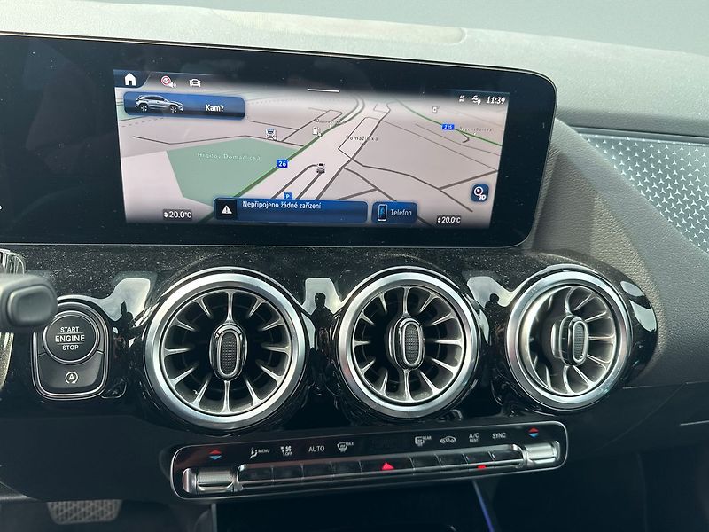 Mercedes-Benz GLA PROGRESSIVE 200d 4MATIC - fotka 15 z 19