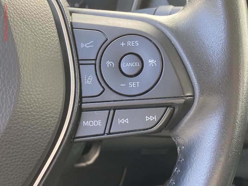 Toyota Corolla (2023) 1.5, 2.maj,ČR, Comfort, navi - fotka 13 z 19