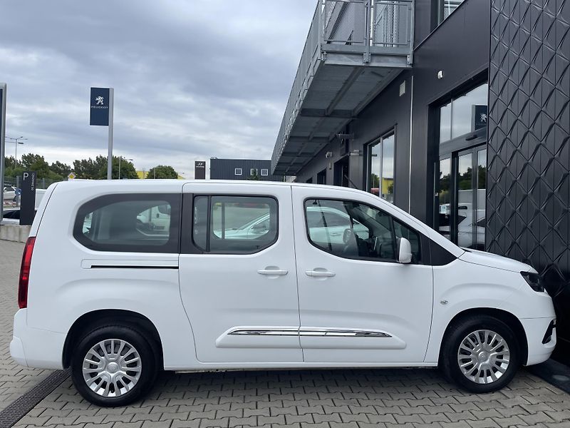Toyota ProAce City Verso SHUTTLE L2 1.5 D-4D 75 kW - fotka 9 z 18