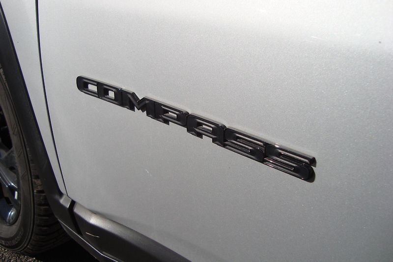 Jeep Compass (2022) 1.3 Night Eagle,ČR,1.Majitel - fotka 14 z 75