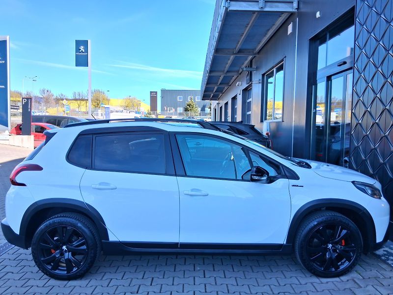 Peugeot 2008 GT LINE 1.2 PureTech 81 kW - fotka 9 z 30