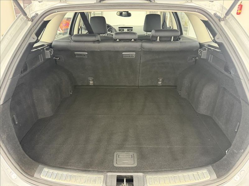 Mazda 6 2,0 i, klimatizace, tažné zař. - fotka 26 z 27