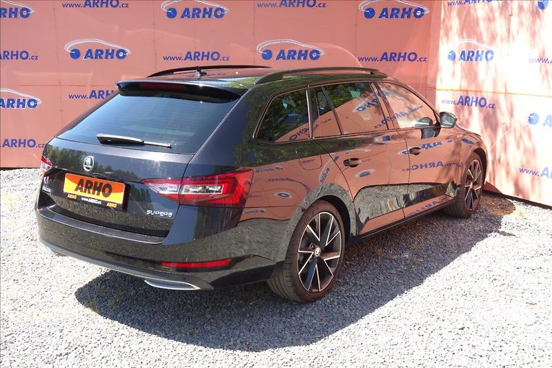 Škoda Superb 2,0 TDi,SERV.KN.,SPORTLINE,DSG - fotka 7 z 49