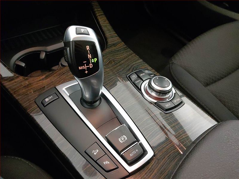 BMW X3 (2012) xDrive20d, 4X4, Automat - fotka 17 z 22