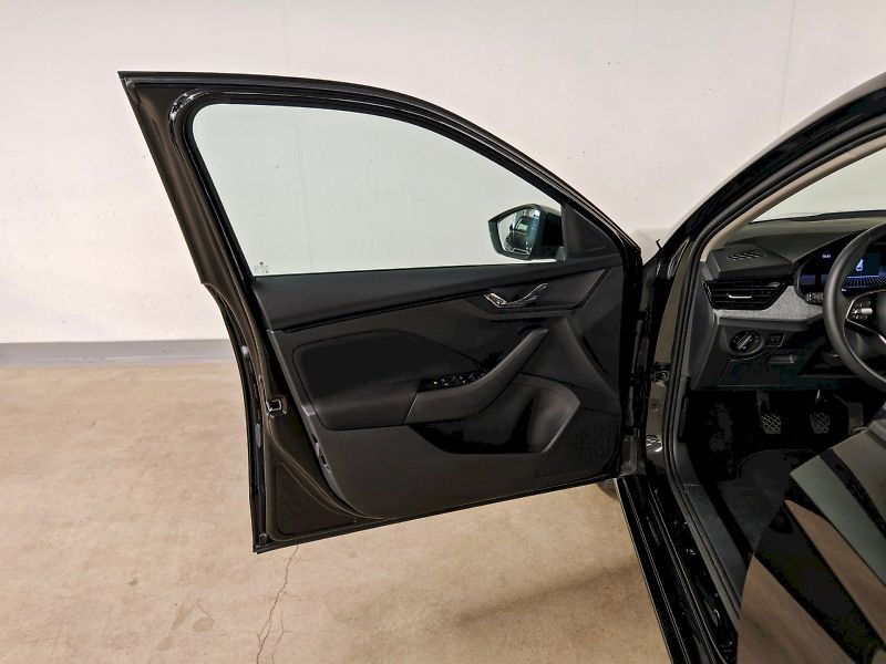 Škoda Scala (2025) 1.0 TSI 85 kW Selection - fotka 15 z 24