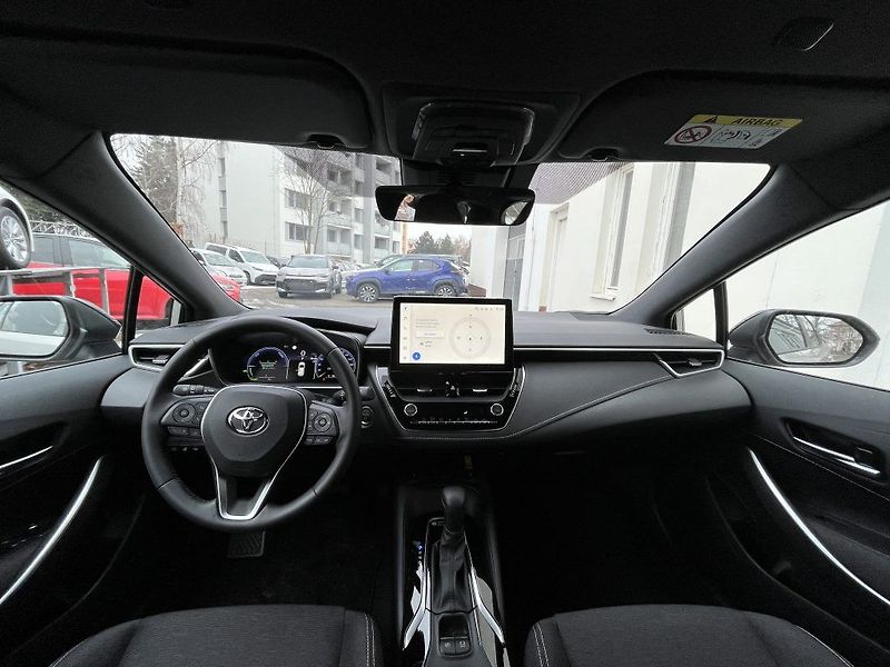 Toyota Corolla 1,8 HEV, Comfort Tech - fotka 23 z 24
