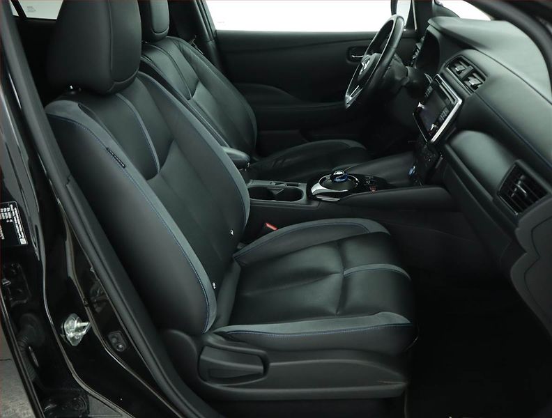 Nissan Leaf (2019) 40 kWh, SoH 85%, Automat - fotka 9 z 18