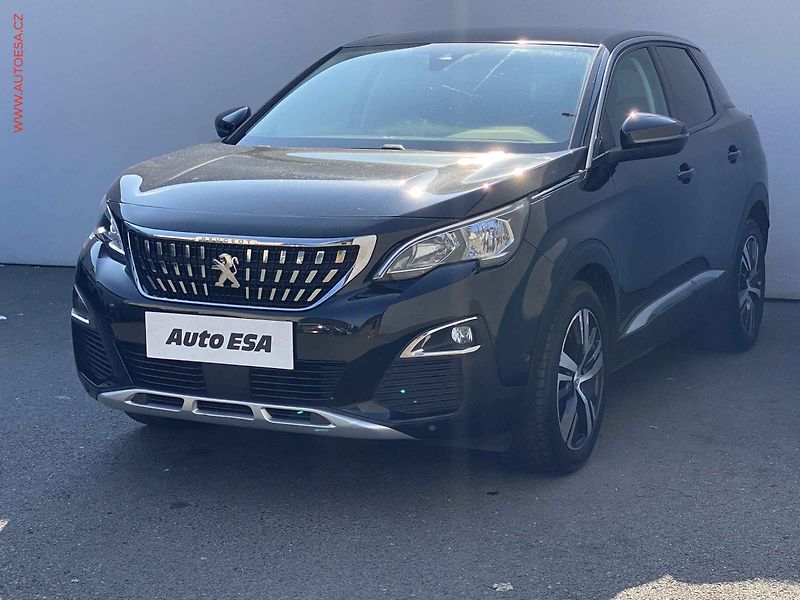 Peugeot 3008 (2019) 1.2PT, Allure, navi, kamera - fotka 3 z 17