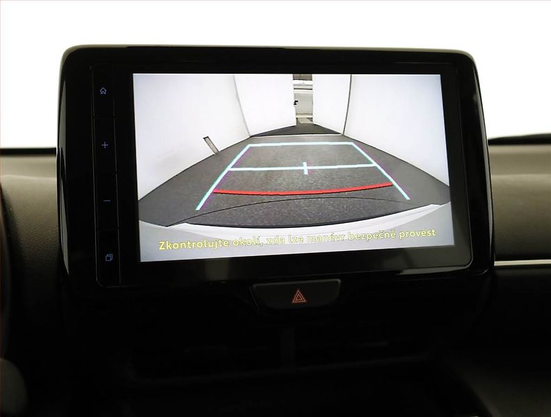 Toyota Yaris Cross (2023) 1.5 VVT-iE E-Four - fotka 14 z 19