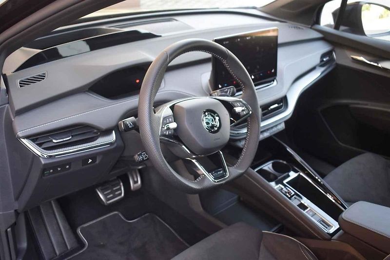 Škoda Enyaq iV a Hyundai Ioniq 5 při testu