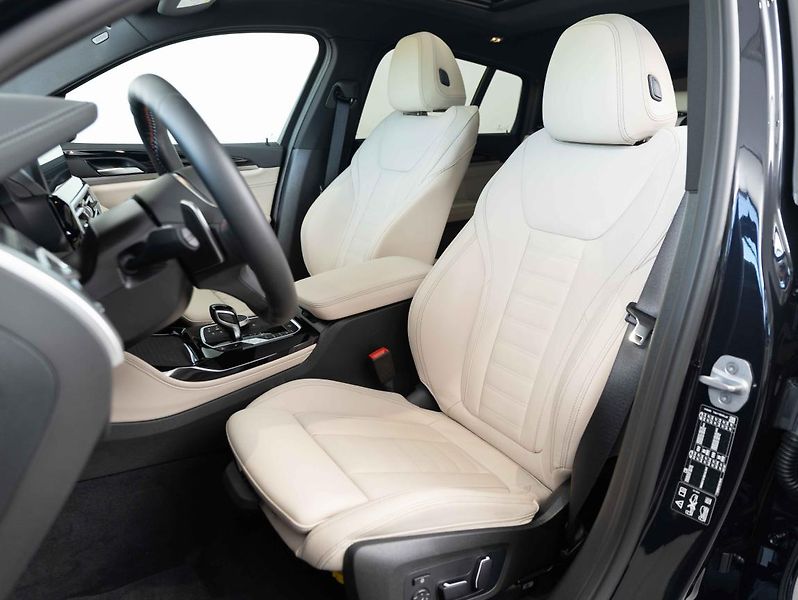 BMW X4 M40d - fotka 18 z 24