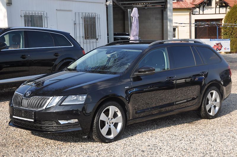 Škoda Octavia 2.0TDi 110kW 4x4 KOMBI A/T - fotka 1 z 25