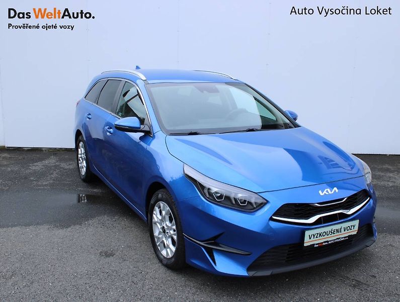 Kia Ceed (2022) 1.5 T-GDI TOP 117kW LED manuál - fotka 16 z 28