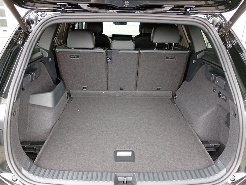 Volkswagen Tayron (2026) 2,0 TDI 142 kW 4MOT  R-Line - fotka 9 z 18