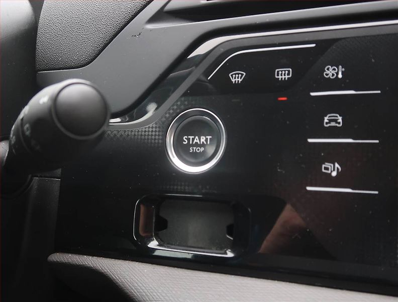 Citroën C4 Picasso (2016) 1.6 BlueHDi, Tempomat - fotka 18 z 21